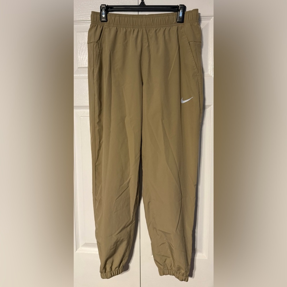Nike Dri-FIT Beige Sports Shorts